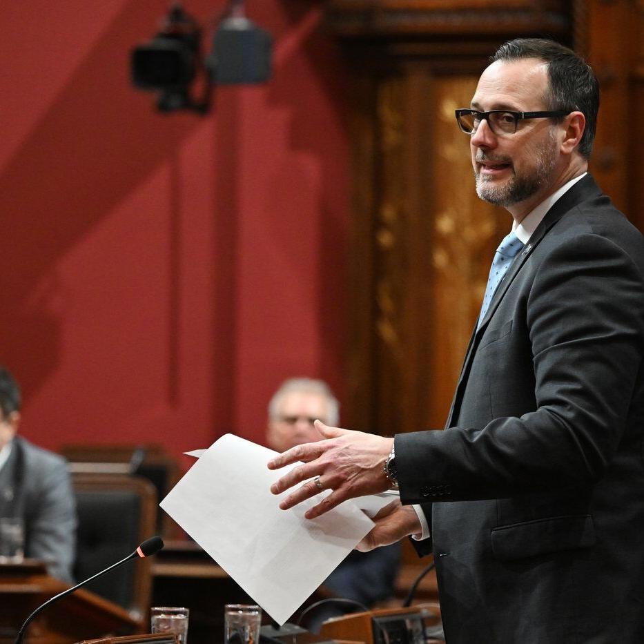 Quebec government tables bill to combat election disinformation and interference